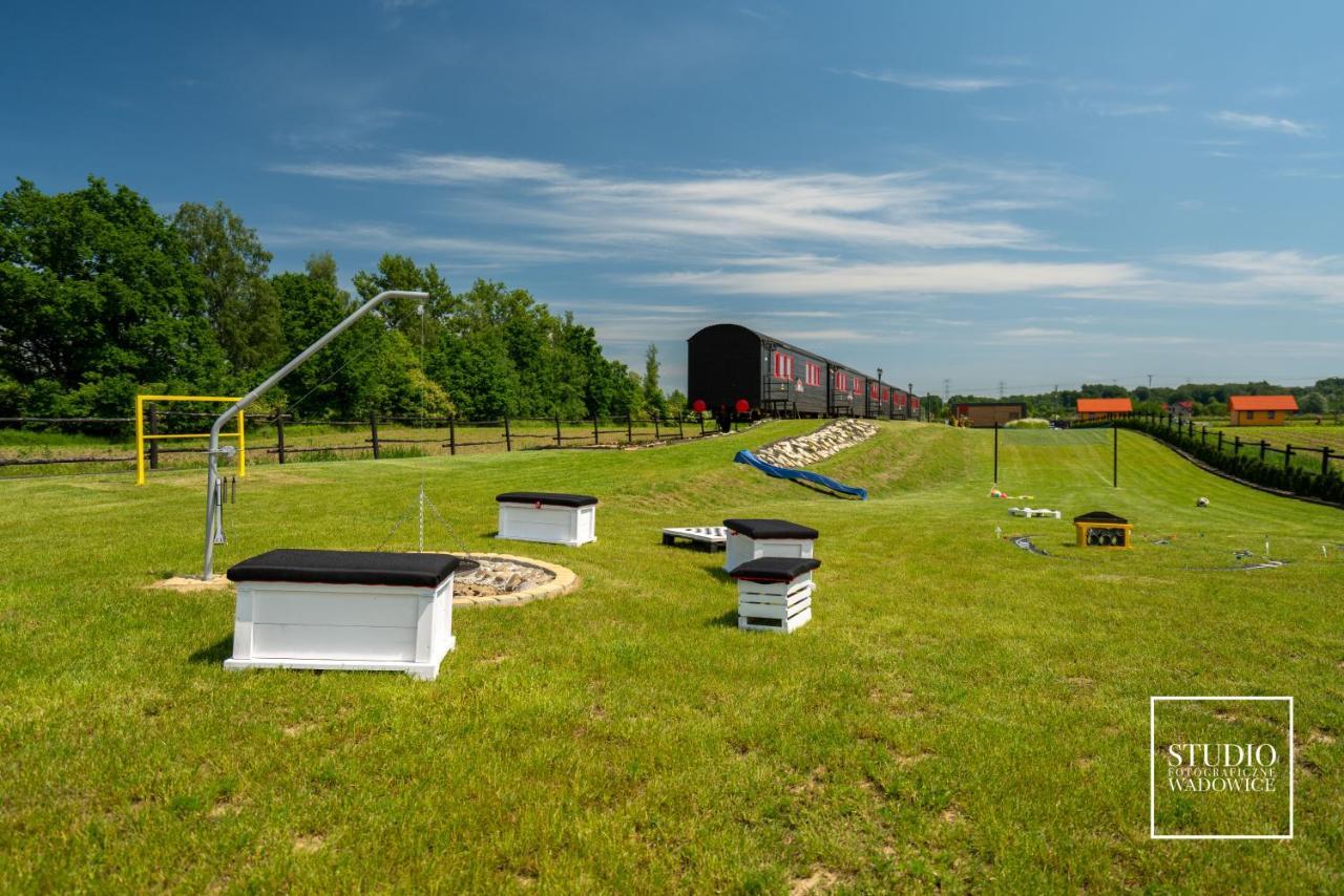 Stacja Galicja - Nocleg W Pociagu Blisko Energylandia ザトル エクステリア 写真